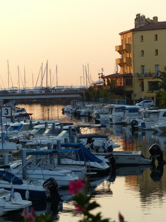 Bord De Mer Avec Vue Mandelieu Esterno foto