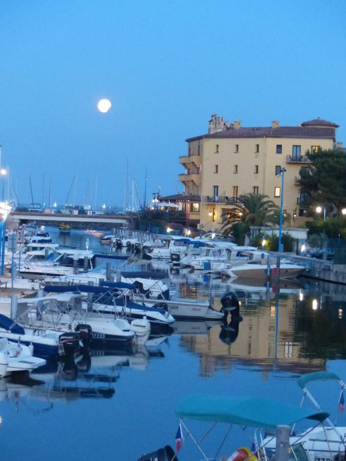 Bord De Mer Avec Vue Mandelieu Esterno foto